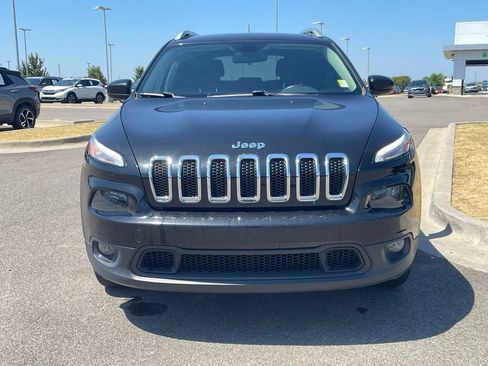 Used 2015 Jeep Cherokee Latitude AWD/4WD image 2