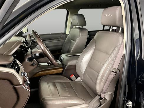 Used 2020 GMC Yukon XL Denali RWD image 8