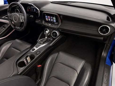 Used 2017 Chevrolet Camaro SS RWD image 19