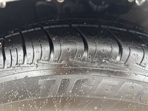 Used 2018 Hyundai Elantra SE w/ SE Connectivity Package 04 image 10