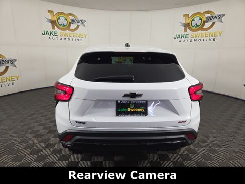Certified 2024 Chevrolet Trax RS w/ Sunroof Package FWD image 7