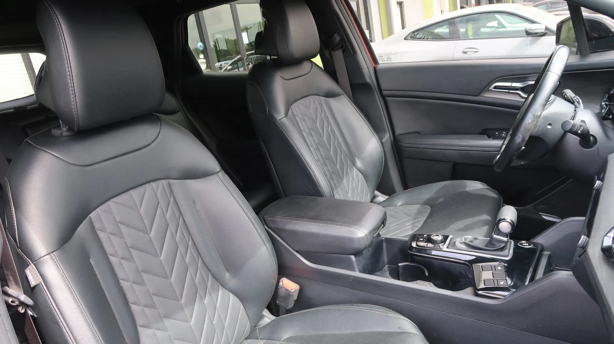 Used 2025 Kia Sportage X-Line w/ Premium Package AWD/4WD image 27