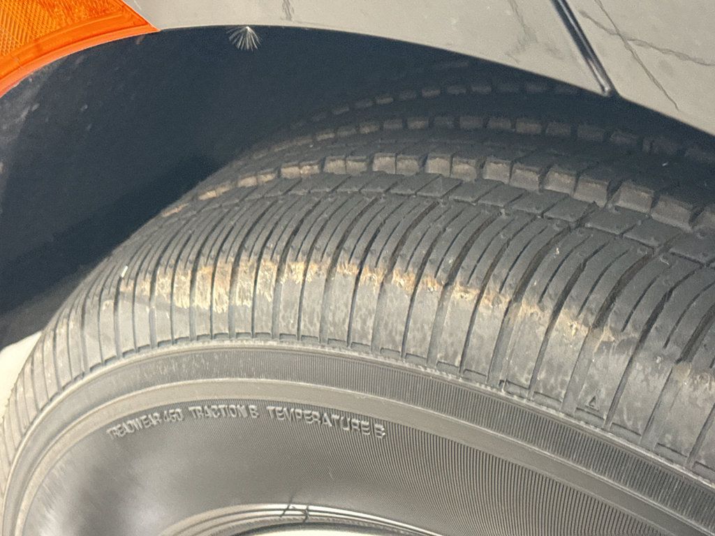 New 2027 Chrysler Pacifica Select FWD image 9