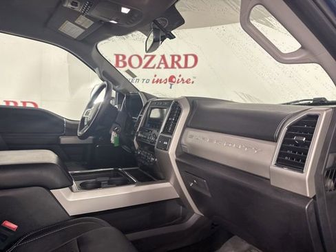 Certified 2019 Ford F250 Lariat w/ Chrome Package image 17
