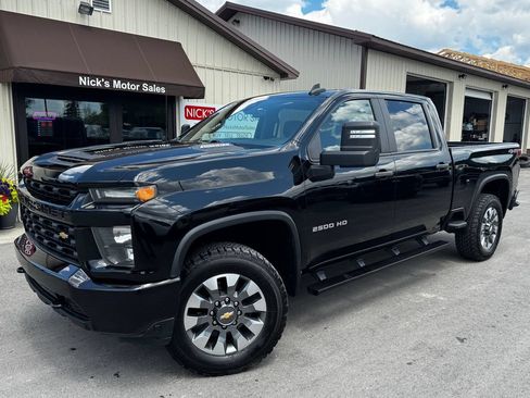 Used 2022 Chevrolet Silverado 2500 Custom w/ Custom Value Package AWD/4WD image 1