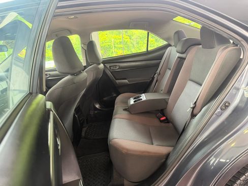 Used 2018 Toyota Corolla LE FWD image 20