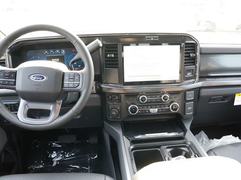 New 2026 Ford F250 Lariat AWD/4WD image 13