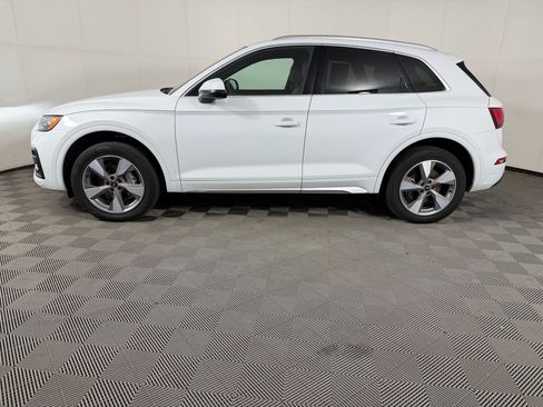 Used 2023 Audi Q5 2.0T Premium AWD/4WD image 2