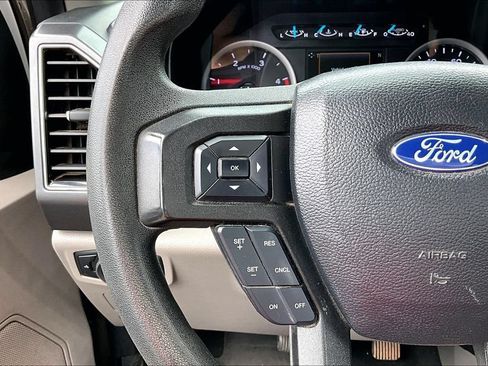 Used 2021 Ford F250 XLT w/ FX4 Off-Road Package AWD/4WD image 11