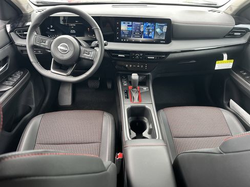 New 2026 Nissan Kicks SR FWD image 16
