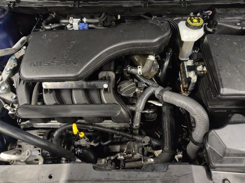 Used 2020 Nissan Rogue Sport SV FWD image 30