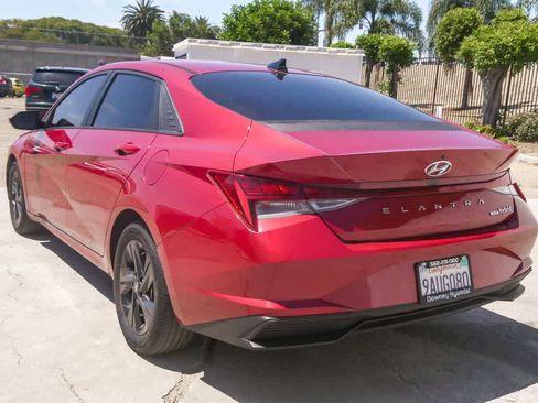 Used 2022 Hyundai Elantra Blue FWD image 7
