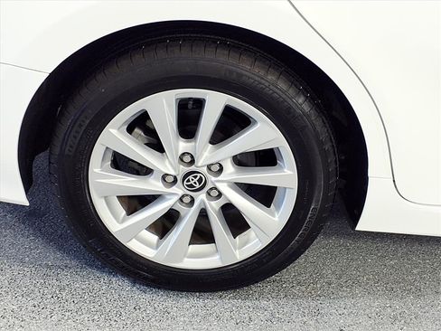 Used 2024 Toyota Camry LE image 6