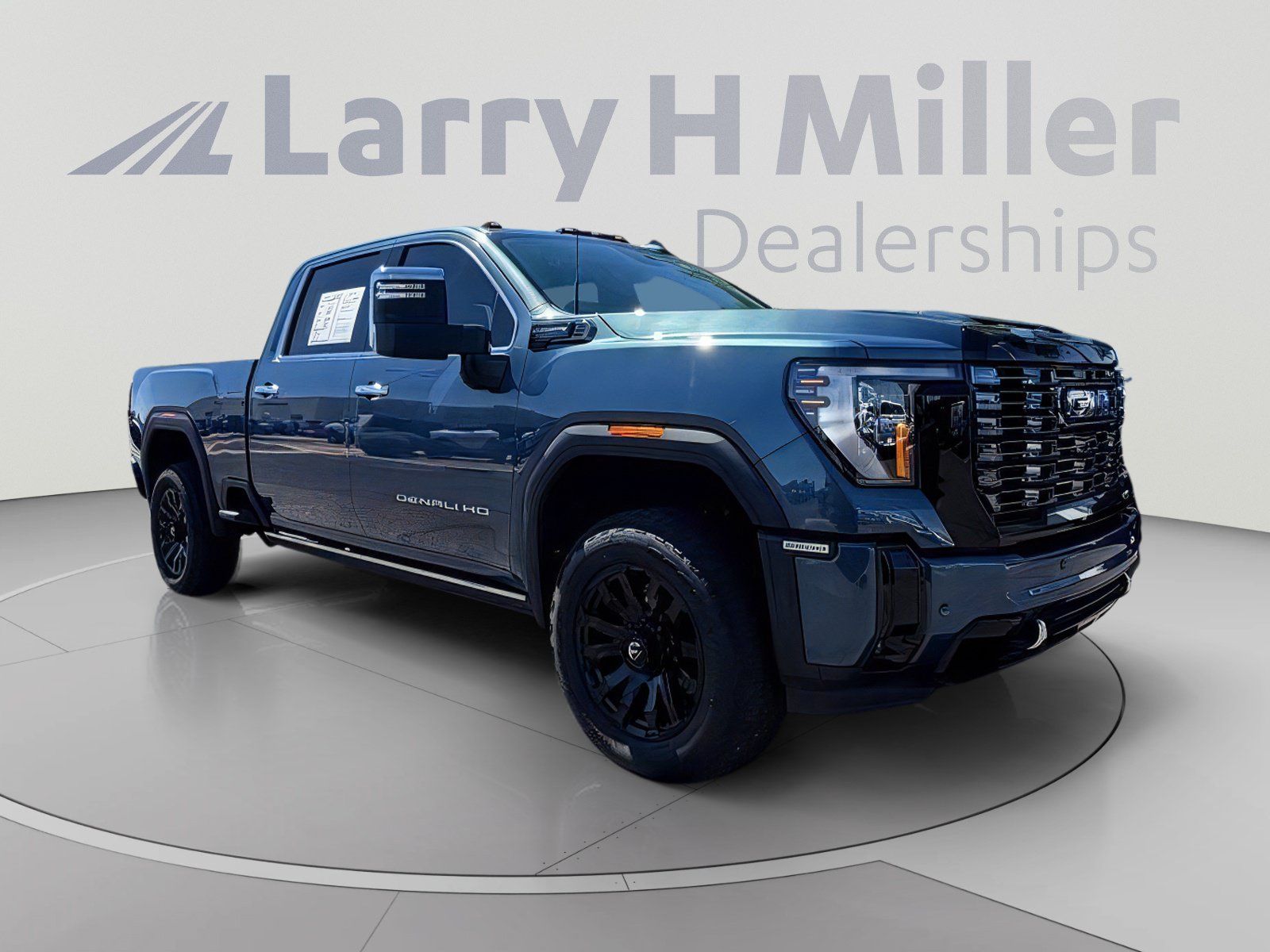Used 2026 GMC Sierra 2500 Denali Ultimate w/ Max Trailering Package AWD/4WD image 9