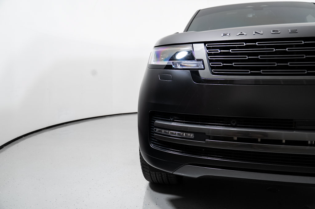 Used 2025 Land Rover Range Rover Autobiography AWD/4WD image 18