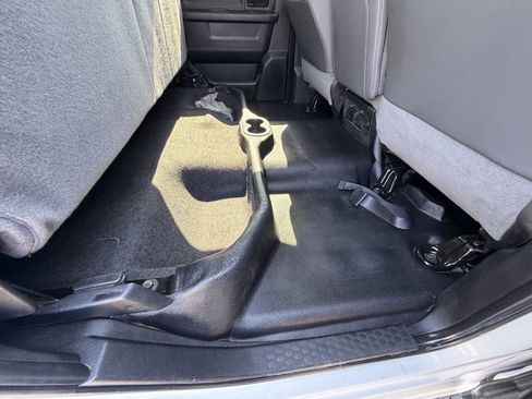 Used 2018 RAM 3500 Tradesman w/ Chrome Appearance Group image 39