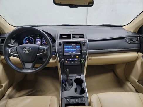 Used 2017 Toyota Camry LE image 15