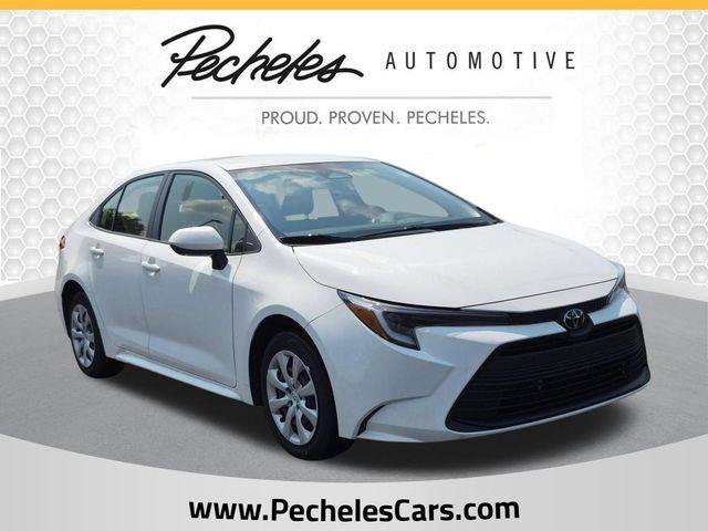 Certified 2026 Toyota Corolla LE FWD image 1