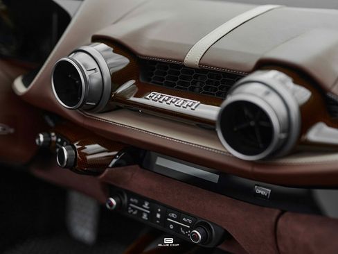 Used 2022 Ferrari 812 GTS image 37