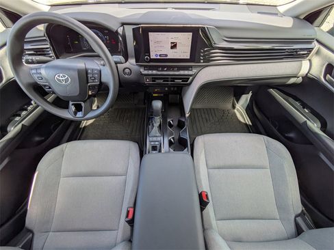 Used 2025 Toyota Camry LE image 13