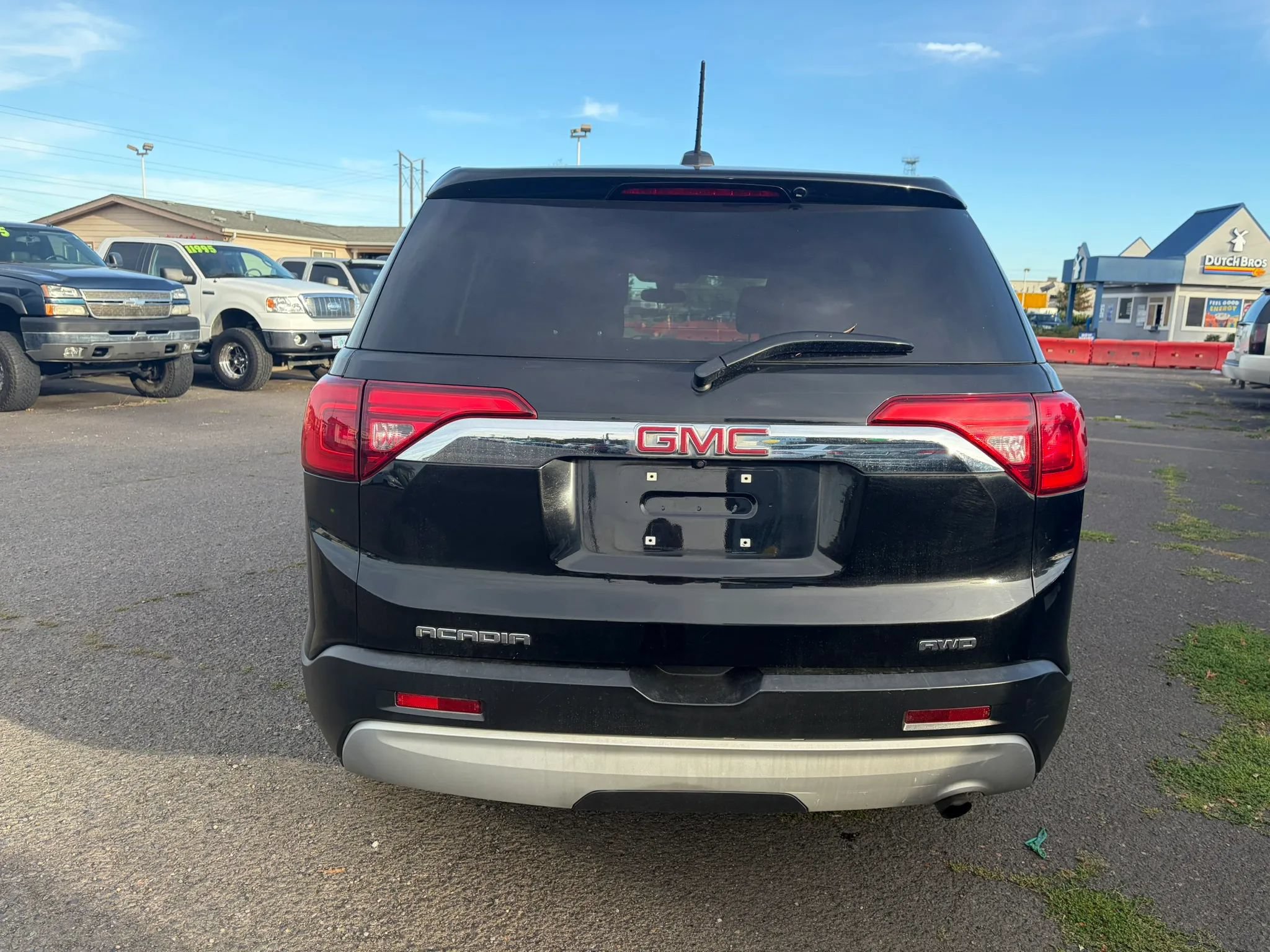 Used 2018 GMC Acadia SLE AWD/4WD image 4