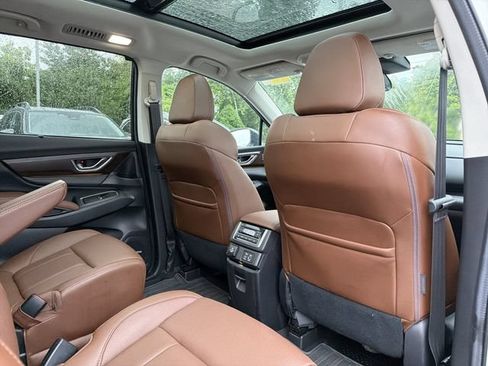 Used 2025 Subaru Ascent Touring AWD/4WD image 19