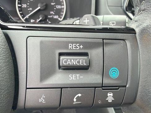 Used 2023 Nissan Rogue SV w/ SV Premium B Package AWD/4WD image 14