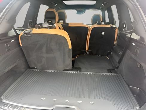 Used 2021 Volvo XC90 T6 Inscription w/ Lounge Package AWD/4WD image 31