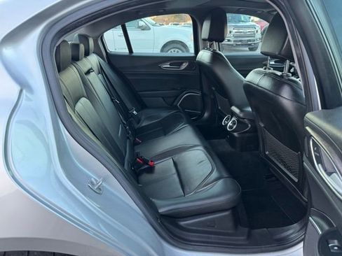 Used 2020 Alfa Romeo Giulia Ti w/ Nero Edizione image 11