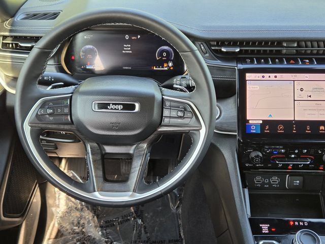 Used 2024 Jeep Grand Cherokee L Limited w/ Luxury Tech Group II AWD/4WD image 27