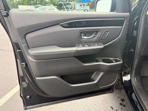 Used 2024 Honda Pilot EX-L image 17