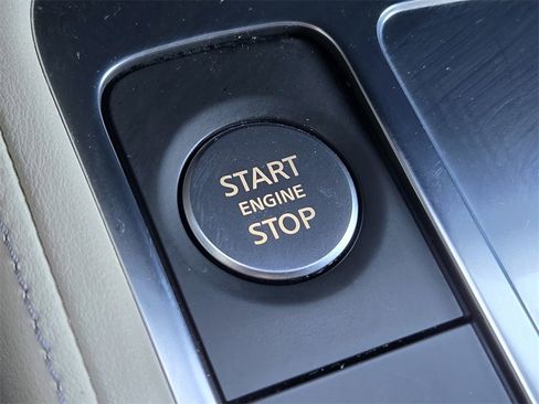 Used 2023 INFINITI QX60 Sensory w/ Cargo Package image 21