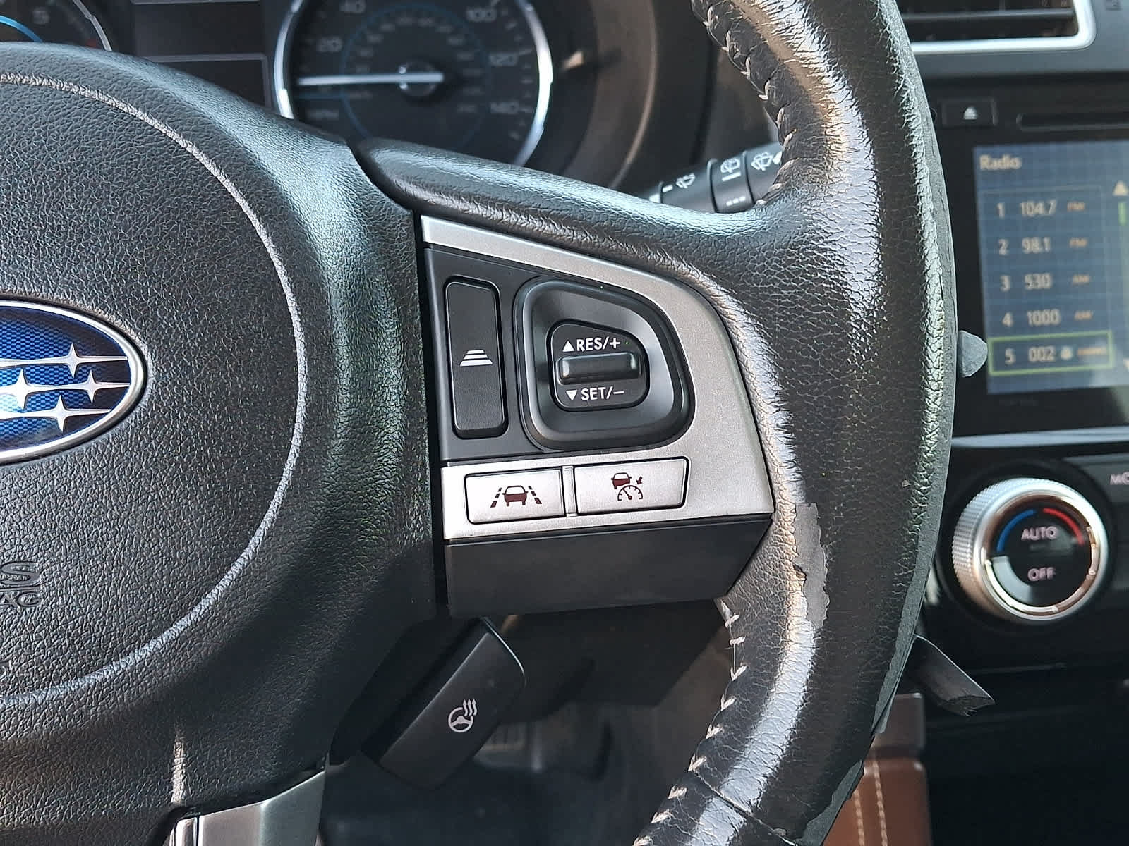 Used 2017 Subaru Forester 2.5i Touring AWD/4WD image 24