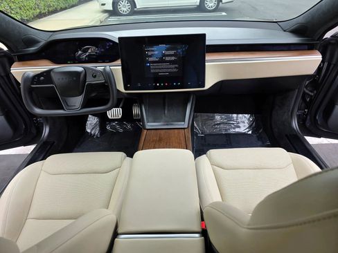 Used 2023 Tesla Model S AWD/4WD image 28