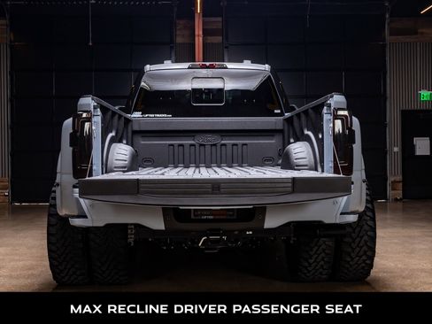 Used 2026 Ford F350 Platinum w/ FX4 Off-Road Package AWD/4WD image 9