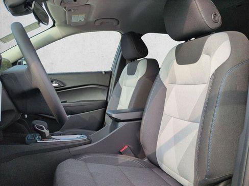 New 2026 Chevrolet Trax LS w/ LS Convenience Package FWD image 4