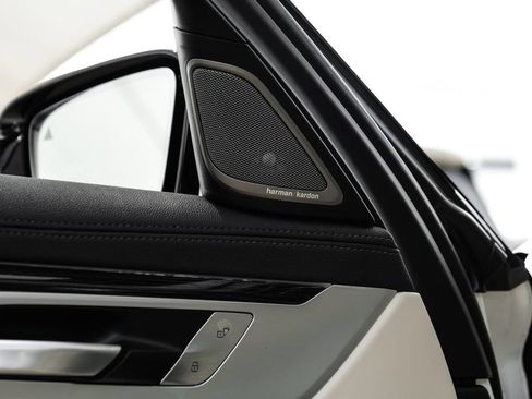 Used 2020 BMW 740i w/ Premium Package RWD image 58