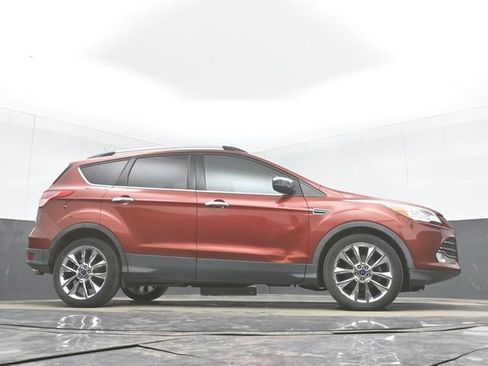 Used 2016 Ford Escape SE w/ SE Chrome Package FWD image 46