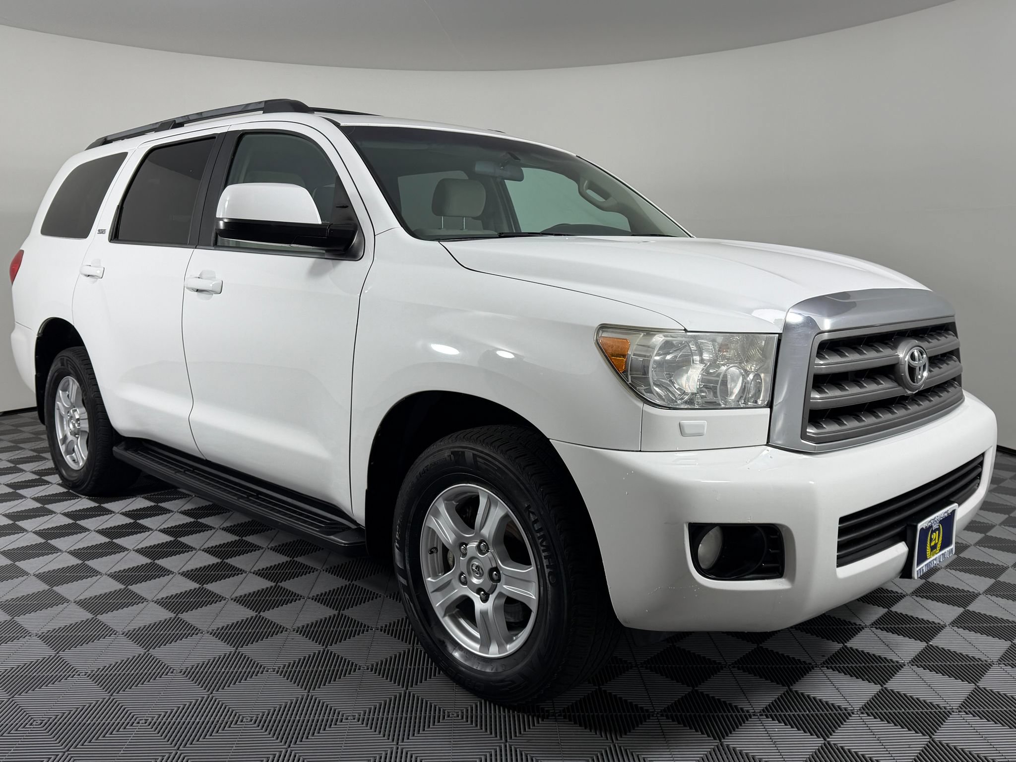 Used 2016 Toyota Sequoia SR5 AWD/4WD image 36