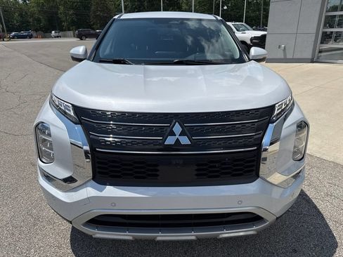 Used 2024 Mitsubishi Outlander SE FWD image 11