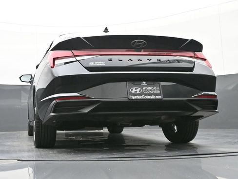 Used 2023 Hyundai Elantra SEL w/ Convenience Package image 43