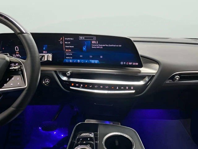 Used 2023 Cadillac Lyriq 2WD image 14