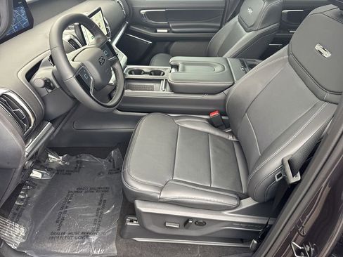 New 2025 Ford Expedition Max Platinum w/ Stealth Performance Package image 9