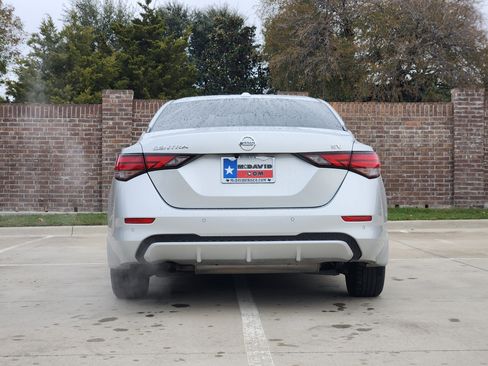 Used 2022 Nissan Sentra SV w/ All-Weather Package image 7