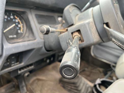 Used 1989 Jeep Wrangler Laredo image 32