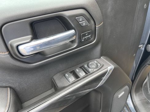 Used 2021 GMC Sierra 1500 AT4 w/ AT4 Preferred Package AWD/4WD image 11