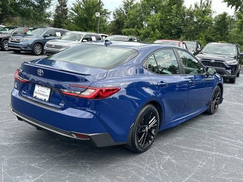 Used 2025 Toyota Camry SE w/ Convenience Package FWD image 4