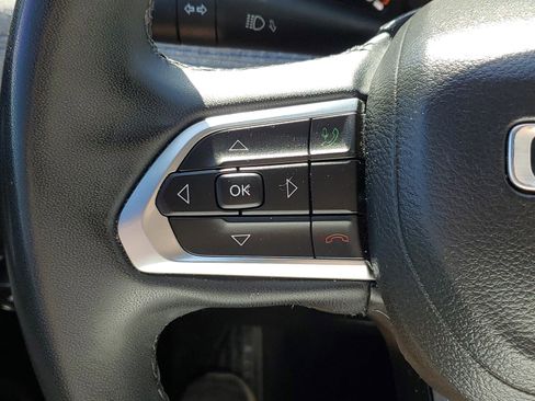 Used 2023 Jeep Compass Latitude image 20