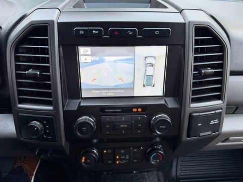 Used 2019 Ford F450 XL w/ STX Appearance Package image 28