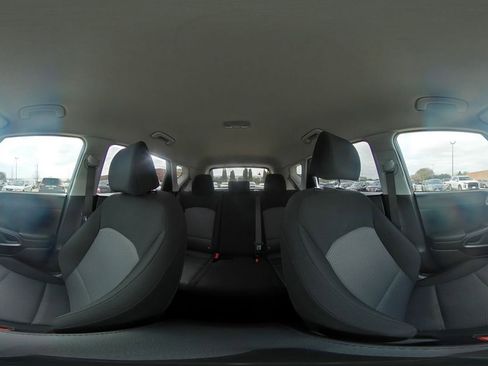 Used 2025 Kia Soul LX w/ LX Technology Package image 40